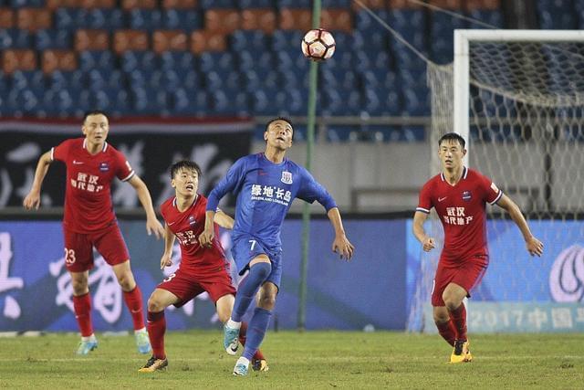 亚冠倒计时;尼斯今晨主帅复盘;细节引发关注;气氛紧张;训练强度明显提升的简单介绍 亚冠倒计时;尼斯今晨主帅复盘;细节引发关注;气氛紧张;训练强度明显提升的简单介绍